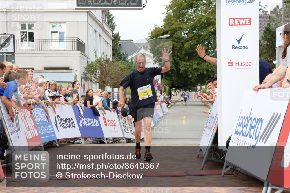 31.08.2025 - 21. Blankeneser Heldenlauf Strokosch-Dieckow http://msf.ph/oto/8649367 31.08.2025 10:48:47 Ziel 2703 meine-sportfotos.de