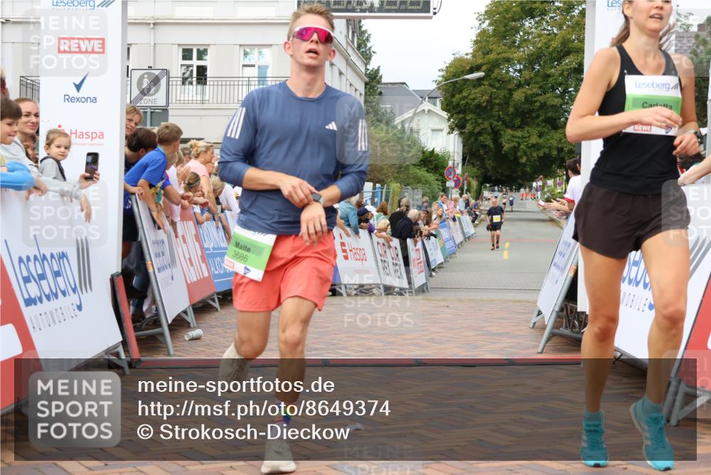 31.08.2025 - 21. Blankeneser Heldenlauf Strokosch-Dieckow http://msf.ph/oto/8649374 31.08.2025 10:48:30 Ziel 3692, 3686 meine-sportfotos.de