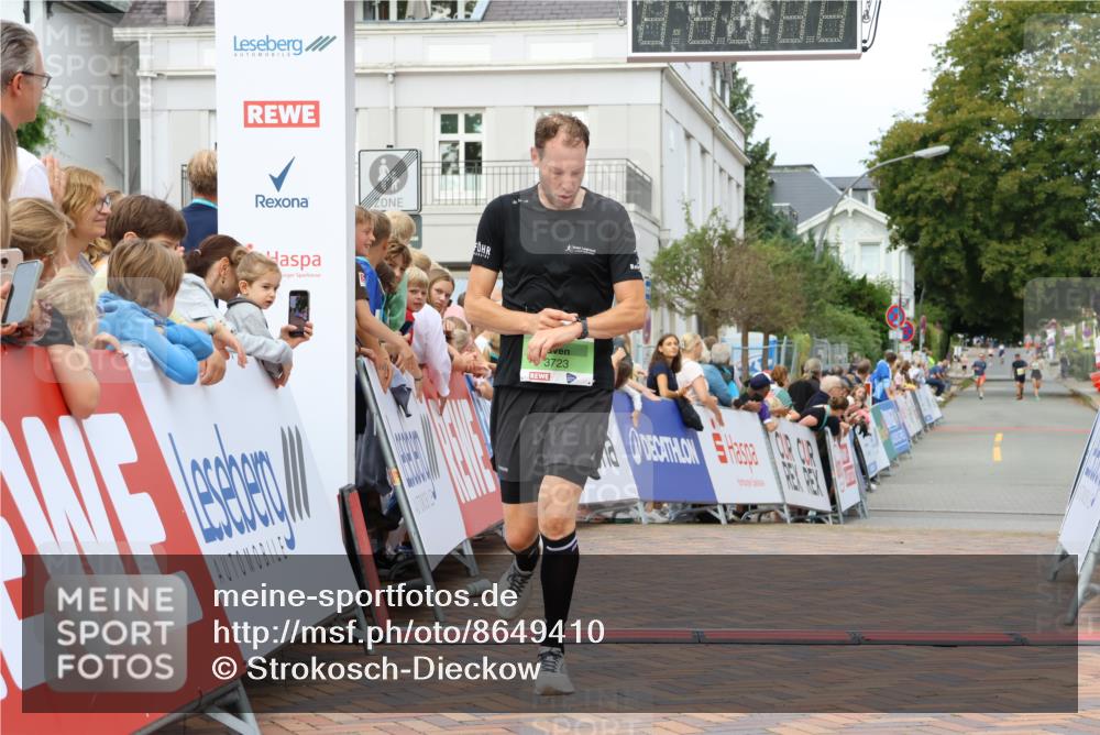 31.08.2025 - 21. Blankeneser Heldenlauf Strokosch-Dieckow http://msf.ph/oto/8649410 31.08.2025 10:48:11 Ziel 3723 meine-sportfotos.de