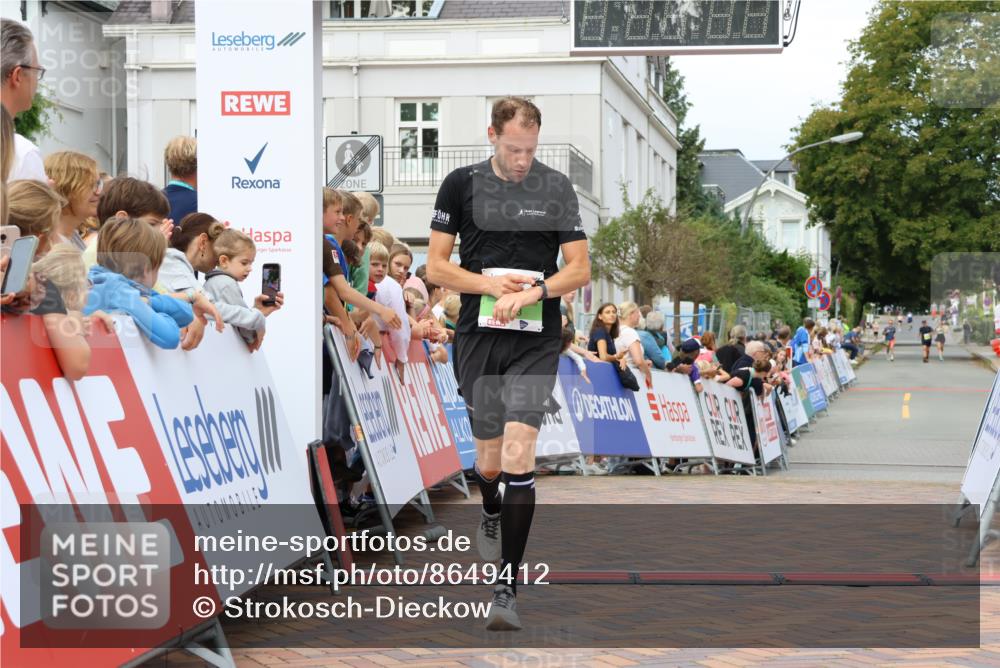 31.08.2025 - 21. Blankeneser Heldenlauf Strokosch-Dieckow http://msf.ph/oto/8649412 31.08.2025 10:48:11 Ziel 3723 meine-sportfotos.de