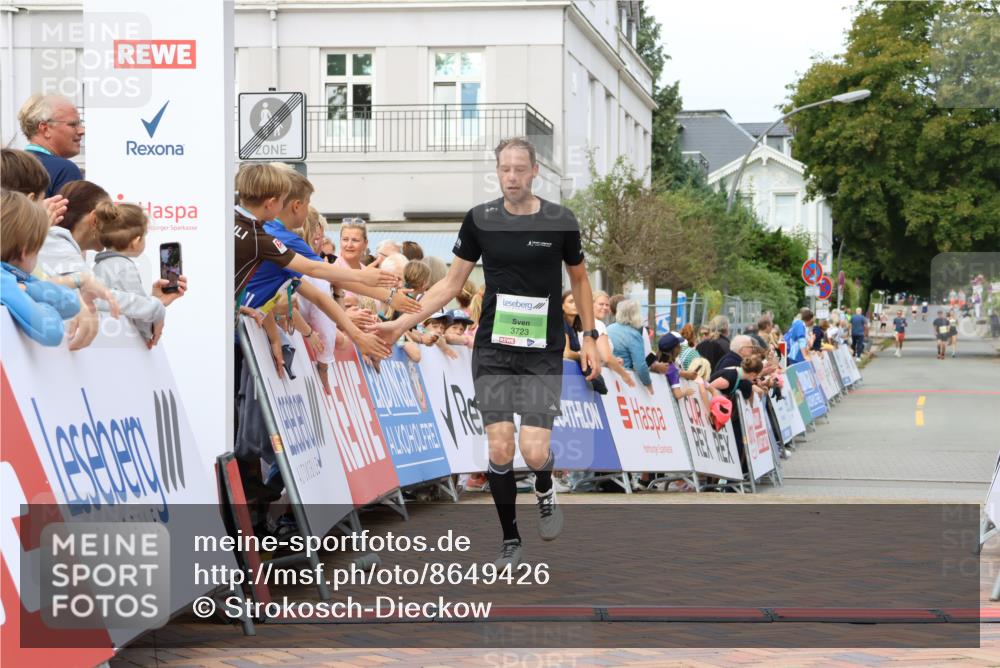 31.08.2025 - 21. Blankeneser Heldenlauf Strokosch-Dieckow http://msf.ph/oto/8649426 31.08.2025 10:48:10 Ziel 3723 meine-sportfotos.de
