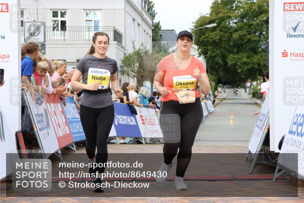 31.08.2025 - 21. Blankeneser Heldenlauf Strokosch-Dieckow http://msf.ph/oto/8649430 31.08.2025 10:47:30 Ziel 2148, 2115 meine-sportfotos.de