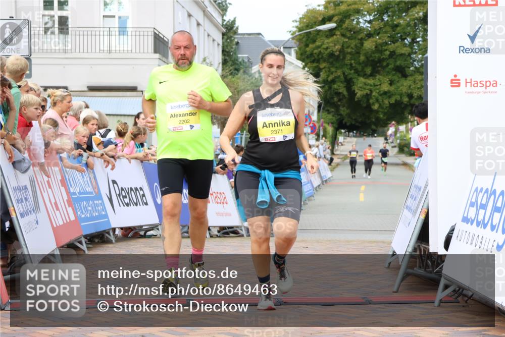 31.08.2025 - 21. Blankeneser Heldenlauf Strokosch-Dieckow http://msf.ph/oto/8649463 31.08.2025 10:47:08 Ziel 2202, 2371 meine-sportfotos.de