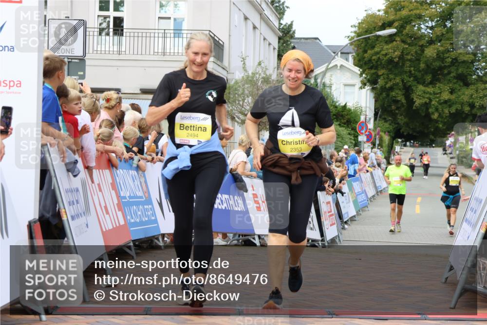 31.08.2025 - 21. Blankeneser Heldenlauf Strokosch-Dieckow http://msf.ph/oto/8649476 31.08.2025 10:46:58 Ziel 2327, 2389, 2494, 2353 meine-sportfotos.de
