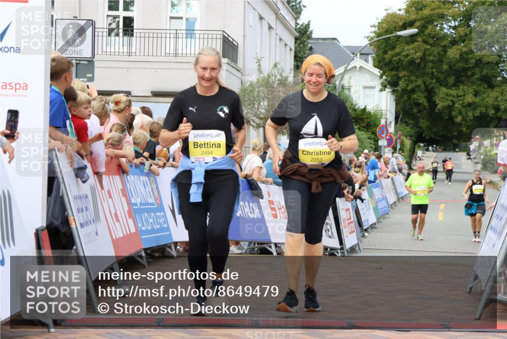 31.08.2025 - 21. Blankeneser Heldenlauf Strokosch-Dieckow http://msf.ph/oto/8649479 31.08.2025 10:46:58 Ziel 2327, 2389, 2494, 2353 meine-sportfotos.de