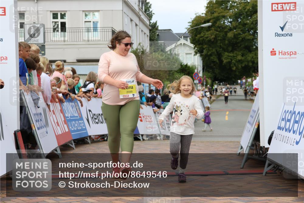 31.08.2025 - 21. Blankeneser Heldenlauf Strokosch-Dieckow http://msf.ph/oto/8649546 31.08.2025 10:45:58 Ziel 2099 meine-sportfotos.de