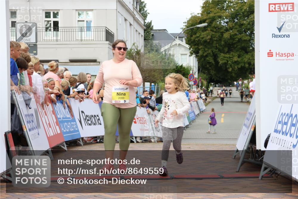 31.08.2025 - 21. Blankeneser Heldenlauf Strokosch-Dieckow http://msf.ph/oto/8649559 31.08.2025 10:45:57 Ziel 2099 meine-sportfotos.de