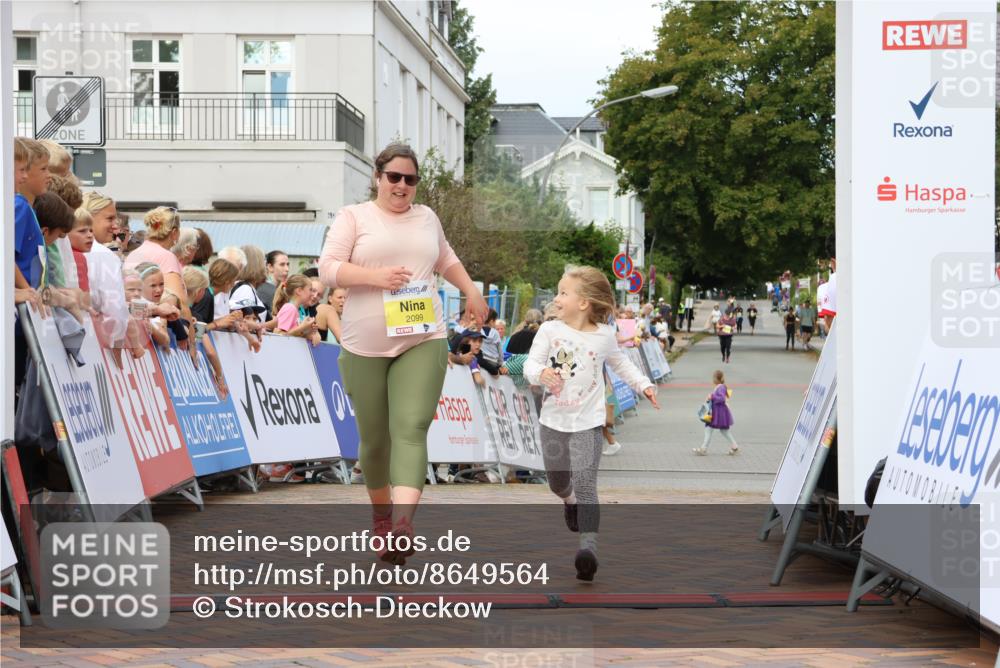31.08.2025 - 21. Blankeneser Heldenlauf Strokosch-Dieckow http://msf.ph/oto/8649564 31.08.2025 10:45:57 Ziel 2099 meine-sportfotos.de