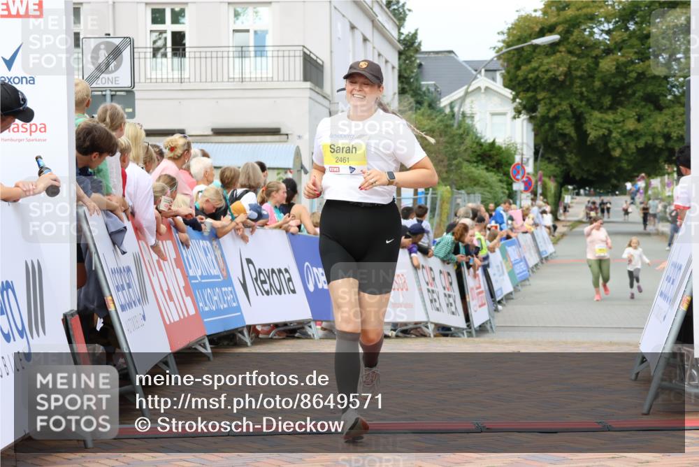 31.08.2025 - 21. Blankeneser Heldenlauf Strokosch-Dieckow http://msf.ph/oto/8649571 31.08.2025 10:45:47 Ziel 2461 meine-sportfotos.de