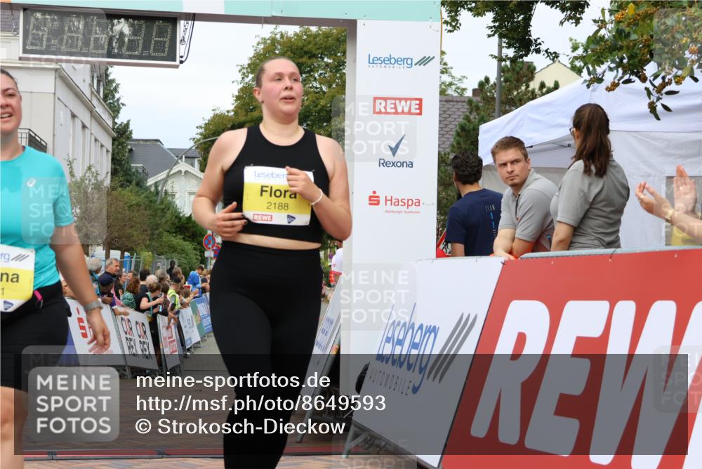 31.08.2025 - 21. Blankeneser Heldenlauf Strokosch-Dieckow http://msf.ph/oto/8649593 31.08.2025 10:45:28 Ziel 2361, 2188 meine-sportfotos.de