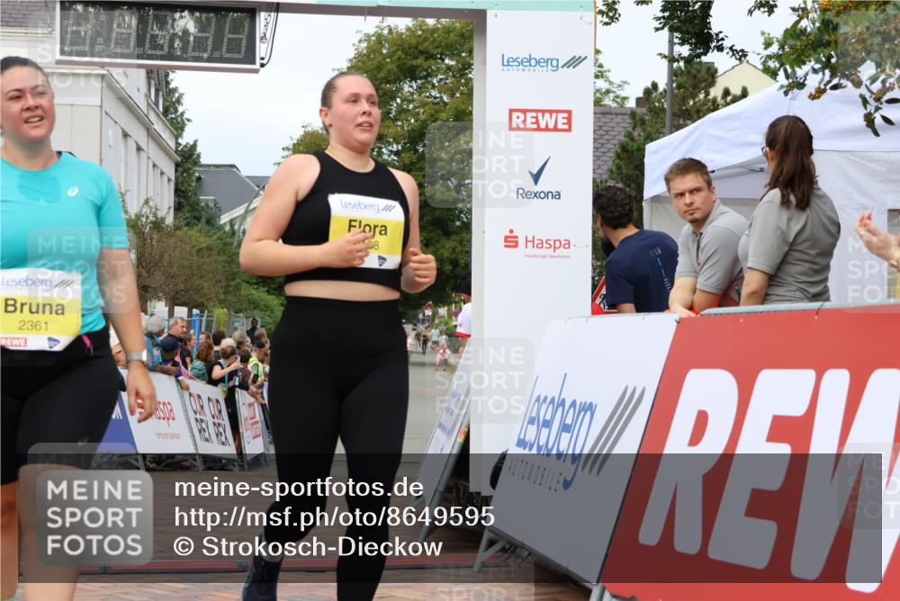 31.08.2025 - 21. Blankeneser Heldenlauf Strokosch-Dieckow http://msf.ph/oto/8649595 31.08.2025 10:45:27 Ziel 2361, 2188 meine-sportfotos.de
