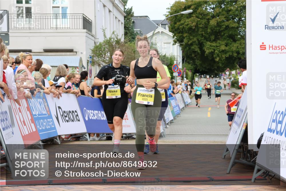 31.08.2025 - 21. Blankeneser Heldenlauf Strokosch-Dieckow http://msf.ph/oto/8649632 31.08.2025 10:45:06 Ziel 2456, 2225, 2041 meine-sportfotos.de
