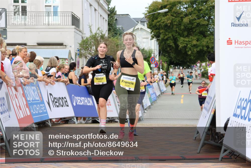 31.08.2025 - 21. Blankeneser Heldenlauf Strokosch-Dieckow http://msf.ph/oto/8649634 31.08.2025 10:45:06 Ziel 2456, 2225, 2041 meine-sportfotos.de