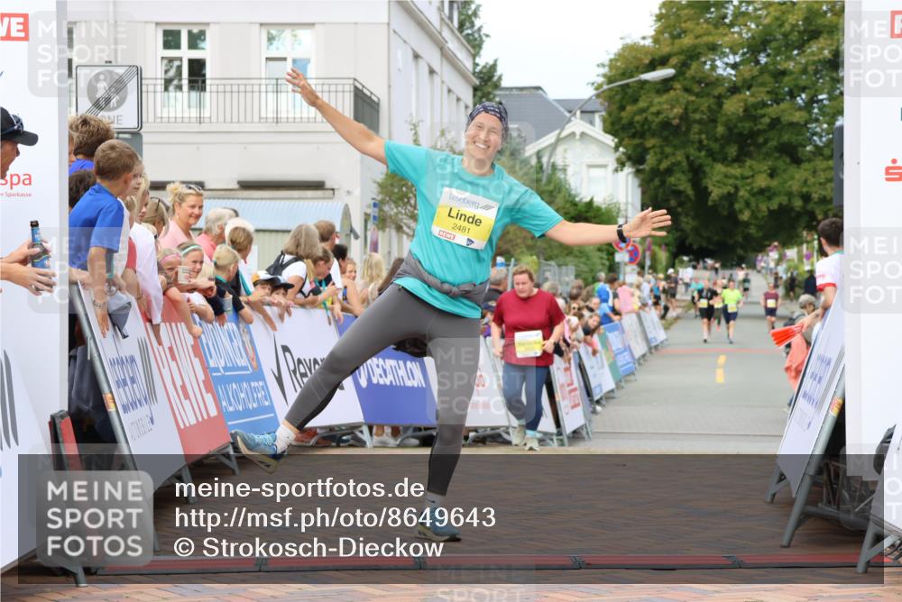 31.08.2025 - 21. Blankeneser Heldenlauf Strokosch-Dieckow http://msf.ph/oto/8649643 31.08.2025 10:44:48 Ziel 2153, 2481, 3396 meine-sportfotos.de