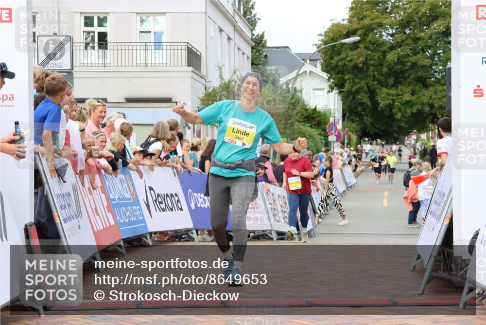 31.08.2025 - 21. Blankeneser Heldenlauf Strokosch-Dieckow http://msf.ph/oto/8649653 31.08.2025 10:44:47 Ziel 2481, 3396 meine-sportfotos.de