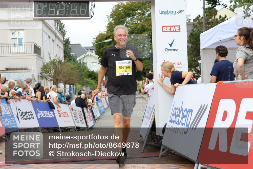 31.08.2025 - 21. Blankeneser Heldenlauf Strokosch-Dieckow http://msf.ph/oto/8649678 31.08.2025 10:44:29 Ziel 2483, 2306 meine-sportfotos.de
