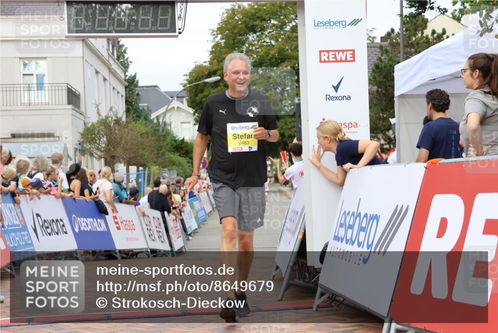 31.08.2025 - 21. Blankeneser Heldenlauf Strokosch-Dieckow http://msf.ph/oto/8649679 31.08.2025 10:44:29 Ziel 2483, 2306 meine-sportfotos.de