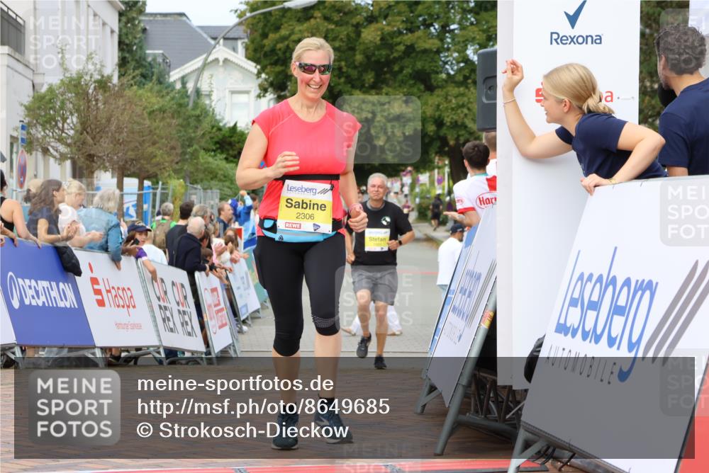 31.08.2025 - 21. Blankeneser Heldenlauf Strokosch-Dieckow http://msf.ph/oto/8649685 31.08.2025 10:44:23 Ziel 2483, 2306 meine-sportfotos.de