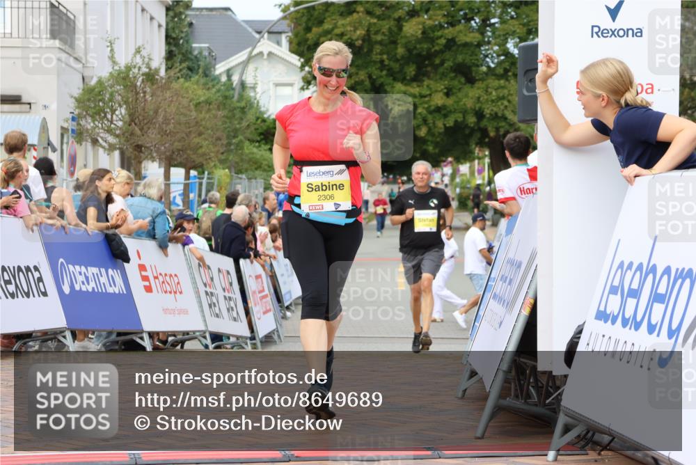 31.08.2025 - 21. Blankeneser Heldenlauf Strokosch-Dieckow http://msf.ph/oto/8649689 31.08.2025 10:44:23 Ziel 2483, 2306 meine-sportfotos.de