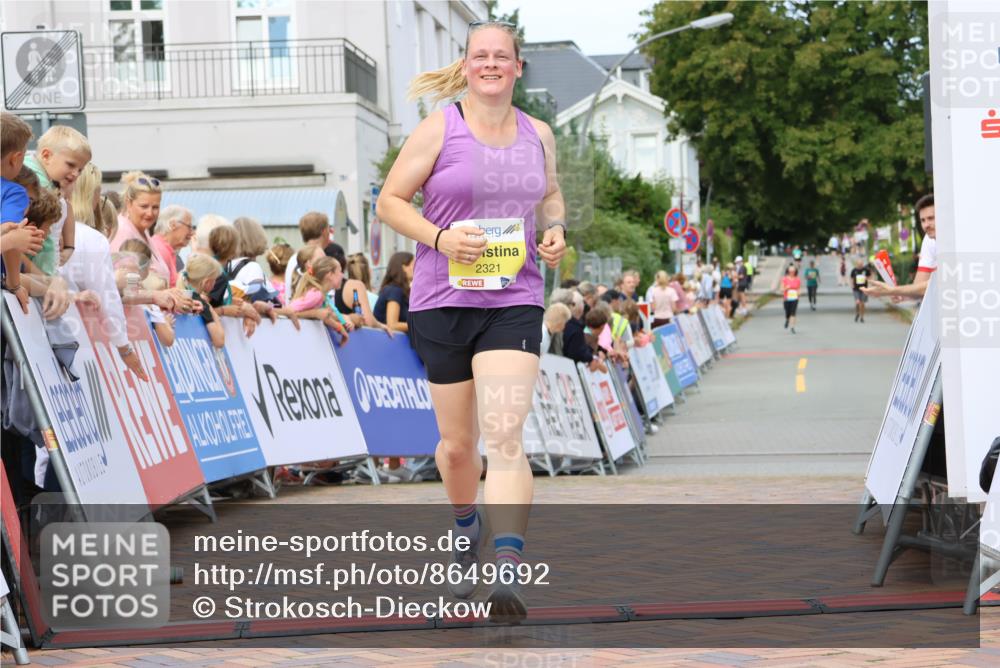 31.08.2025 - 21. Blankeneser Heldenlauf Strokosch-Dieckow http://msf.ph/oto/8649692 31.08.2025 10:43:59 Ziel 2321 meine-sportfotos.de