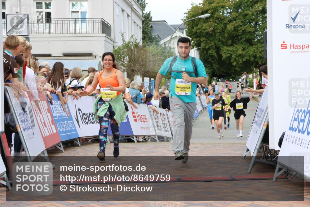 31.08.2025 - 21. Blankeneser Heldenlauf Strokosch-Dieckow http://msf.ph/oto/8649759 31.08.2025 10:43:39 Ziel 2638, 2637 meine-sportfotos.de