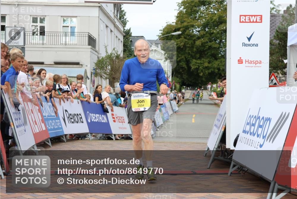 31.08.2025 - 21. Blankeneser Heldenlauf Strokosch-Dieckow http://msf.ph/oto/8649770 31.08.2025 10:43:02 Ziel 2554 meine-sportfotos.de