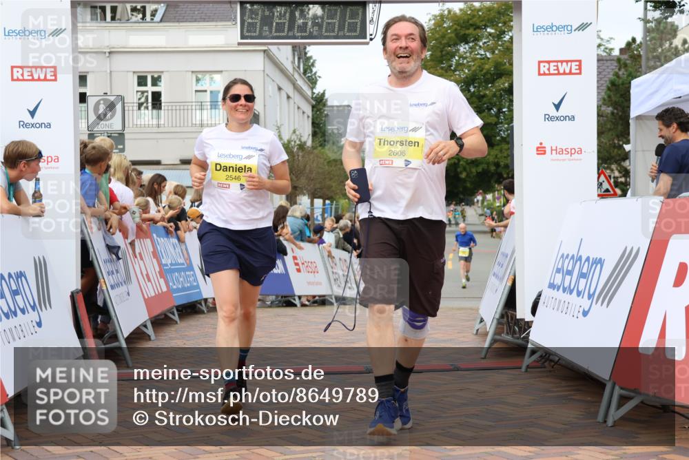 31.08.2025 - 21. Blankeneser Heldenlauf Strokosch-Dieckow http://msf.ph/oto/8649789 31.08.2025 10:42:53 Ziel 2546, 2606 meine-sportfotos.de