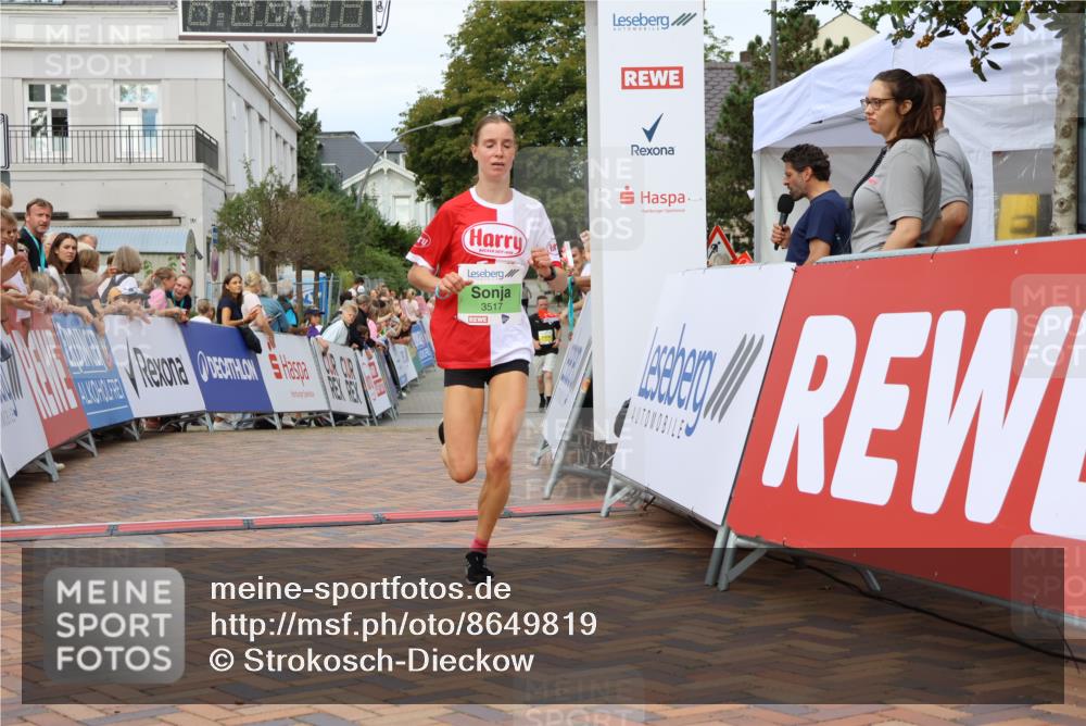 31.08.2025 - 21. Blankeneser Heldenlauf Strokosch-Dieckow http://msf.ph/oto/8649819 31.08.2025 10:42:14 Ziel 3517 meine-sportfotos.de