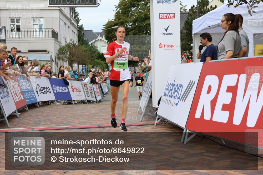 31.08.2025 - 21. Blankeneser Heldenlauf Strokosch-Dieckow http://msf.ph/oto/8649822 31.08.2025 10:42:14 Ziel 3517 meine-sportfotos.de