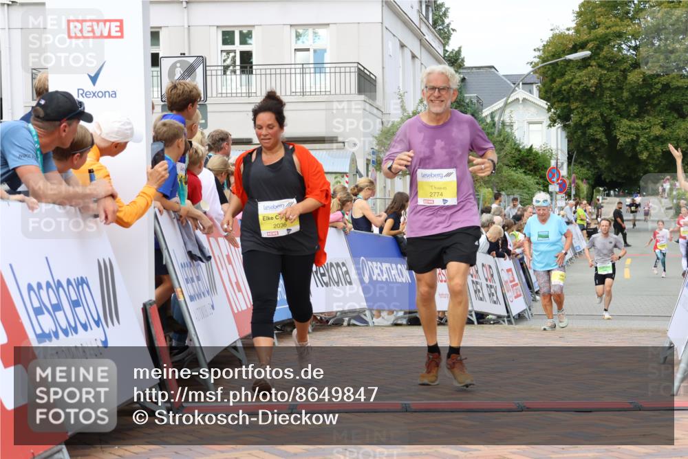 31.08.2025 - 21. Blankeneser Heldenlauf Strokosch-Dieckow http://msf.ph/oto/8649847 31.08.2025 10:41:43 Ziel 2774, 2036, 2666 meine-sportfotos.de