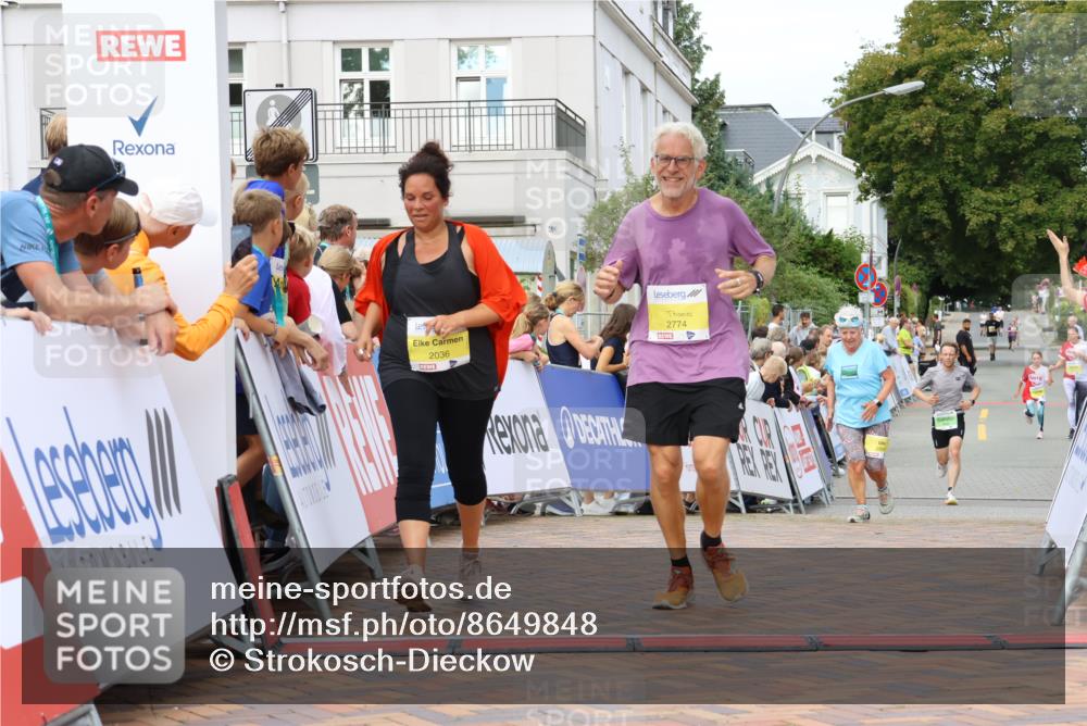 31.08.2025 - 21. Blankeneser Heldenlauf Strokosch-Dieckow http://msf.ph/oto/8649848 31.08.2025 10:41:43 Ziel 2774, 2036, 2666 meine-sportfotos.de