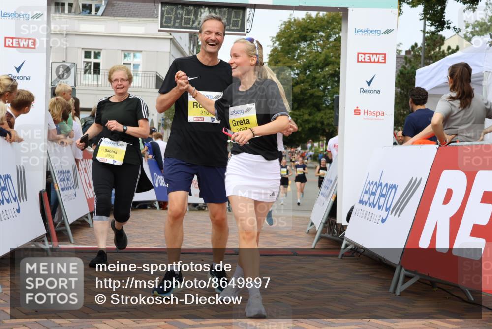 31.08.2025 - 21. Blankeneser Heldenlauf Strokosch-Dieckow http://msf.ph/oto/8649897 31.08.2025 10:31:28 Ziel 2664, 2740, 2406, 2551, 2776, 2097, 2649, 2101, 2647, 2653, 2274 meine-sportfotos.de