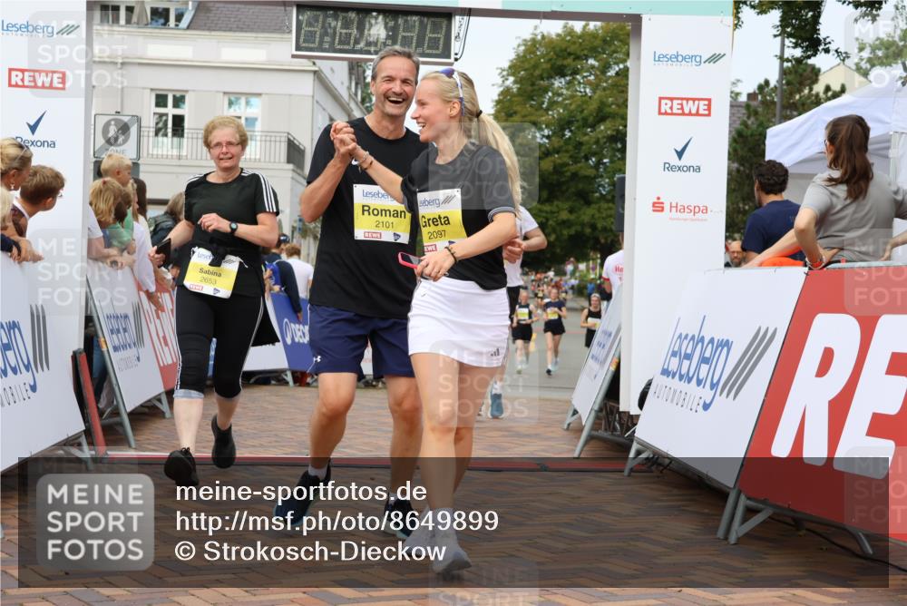 31.08.2025 - 21. Blankeneser Heldenlauf Strokosch-Dieckow http://msf.ph/oto/8649899 31.08.2025 10:31:28 Ziel 2664, 2740, 2406, 2551, 2776, 2097, 2649, 2101, 2647, 2653, 2274 meine-sportfotos.de