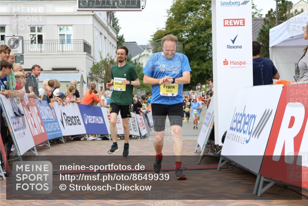 31.08.2025 - 21. Blankeneser Heldenlauf Strokosch-Dieckow http://msf.ph/oto/8649939 31.08.2025 10:40:38 Ziel 2149, 2610 meine-sportfotos.de
