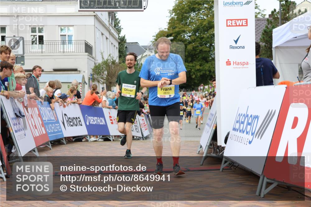 31.08.2025 - 21. Blankeneser Heldenlauf Strokosch-Dieckow http://msf.ph/oto/8649941 31.08.2025 10:40:38 Ziel 2149, 2610 meine-sportfotos.de