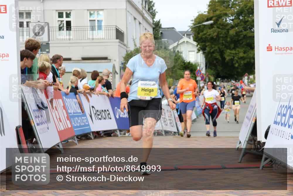 31.08.2025 - 21. Blankeneser Heldenlauf Strokosch-Dieckow http://msf.ph/oto/8649993 31.08.2025 10:40:11 Ziel 2064, 2066, 2199, 2062 meine-sportfotos.de