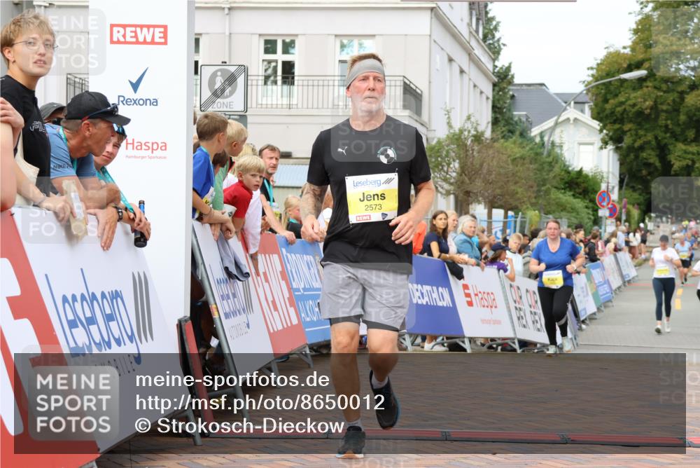 31.08.2025 - 21. Blankeneser Heldenlauf Strokosch-Dieckow http://msf.ph/oto/8650012 31.08.2025 10:39:53 Ziel 2573 meine-sportfotos.de