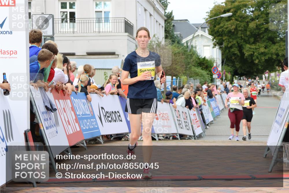 31.08.2025 - 21. Blankeneser Heldenlauf Strokosch-Dieckow http://msf.ph/oto/8650045 31.08.2025 10:39:29 Ziel 2707, 2460 meine-sportfotos.de