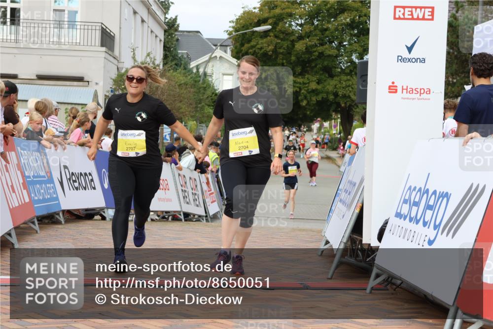 31.08.2025 - 21. Blankeneser Heldenlauf Strokosch-Dieckow http://msf.ph/oto/8650051 31.08.2025 10:39:21 Ziel 2224, 2704, 2707, 2747 meine-sportfotos.de