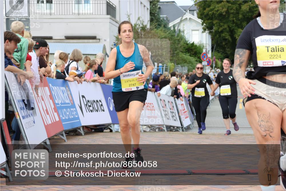 31.08.2025 - 21. Blankeneser Heldenlauf Strokosch-Dieckow http://msf.ph/oto/8650058 31.08.2025 10:39:17 Ziel 2137, 2224, 2704, 2707, 2189, 2747 meine-sportfotos.de