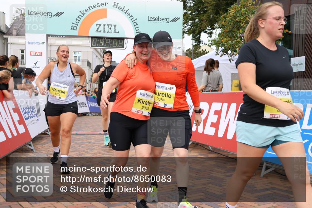 31.08.2025 - 21. Blankeneser Heldenlauf Strokosch-Dieckow http://msf.ph/oto/8650083 31.08.2025 10:38:57 Ziel 2165, 2163, 2276, 2436, 2414, 2308, 2330, 2084, 2085, 2506, 2499 meine-sportfotos.de
