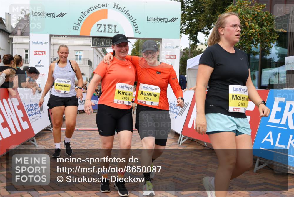 31.08.2025 - 21. Blankeneser Heldenlauf Strokosch-Dieckow http://msf.ph/oto/8650087 31.08.2025 10:38:56 Ziel 2165, 2163, 2276, 2436, 2414, 2308, 2330, 2084, 2085, 2506, 2499, 2032 meine-sportfotos.de
