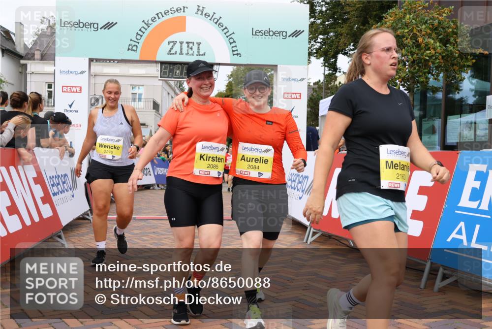 31.08.2025 - 21. Blankeneser Heldenlauf Strokosch-Dieckow http://msf.ph/oto/8650088 31.08.2025 10:38:56 Ziel 2165, 2163, 2276, 2436, 2414, 2308, 2330, 2084, 2085, 2506, 2499, 2032 meine-sportfotos.de