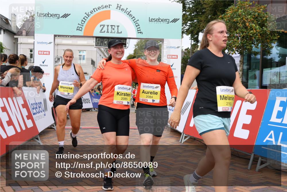 31.08.2025 - 21. Blankeneser Heldenlauf Strokosch-Dieckow http://msf.ph/oto/8650089 31.08.2025 10:38:56 Ziel 2165, 2163, 2276, 2436, 2414, 2308, 2330, 2084, 2085, 2506, 2499, 2032 meine-sportfotos.de