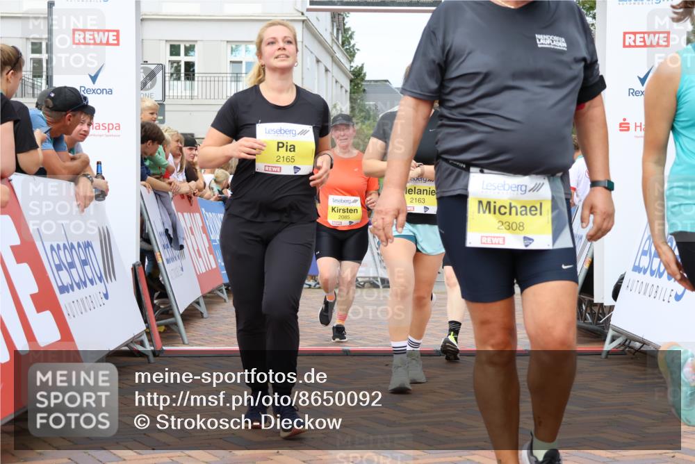 31.08.2025 - 21. Blankeneser Heldenlauf Strokosch-Dieckow http://msf.ph/oto/8650092 31.08.2025 10:38:54 Ziel 2165, 2163, 2276, 2436, 2414, 2308, 2330, 2084, 2085, 2689, 2032 meine-sportfotos.de