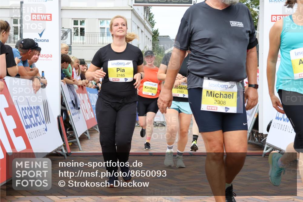 31.08.2025 - 21. Blankeneser Heldenlauf Strokosch-Dieckow http://msf.ph/oto/8650093 31.08.2025 10:38:53 Ziel 2165, 2163, 2276, 2436, 2414, 2308, 2330, 2084, 2085, 2689, 2032 meine-sportfotos.de