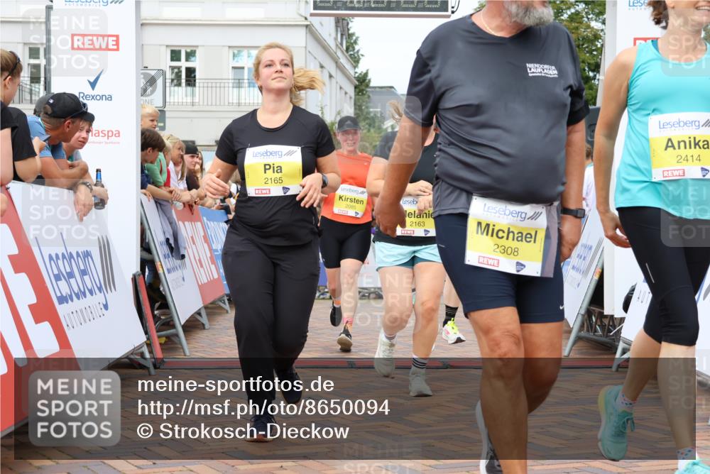 31.08.2025 - 21. Blankeneser Heldenlauf Strokosch-Dieckow http://msf.ph/oto/8650094 31.08.2025 10:38:53 Ziel 2165, 2163, 2276, 2436, 2414, 2308, 2330, 2084, 2085, 2689, 2032 meine-sportfotos.de