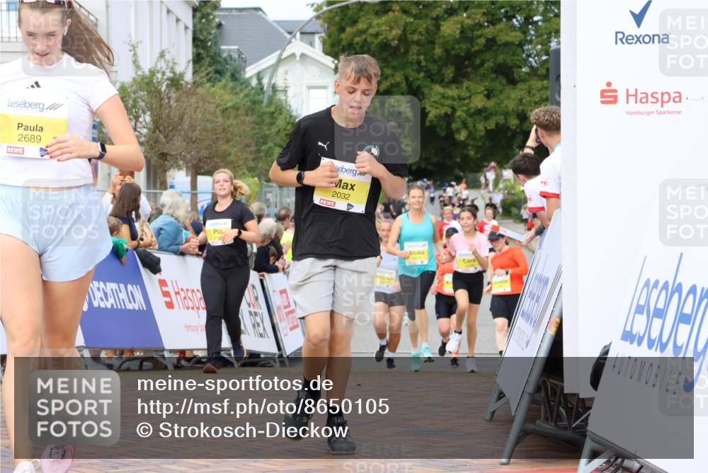 31.08.2025 - 21. Blankeneser Heldenlauf Strokosch-Dieckow http://msf.ph/oto/8650105 31.08.2025 10:38:48 Ziel 2165, 2163, 2436, 2414, 2308, 2689, 2032 meine-sportfotos.de