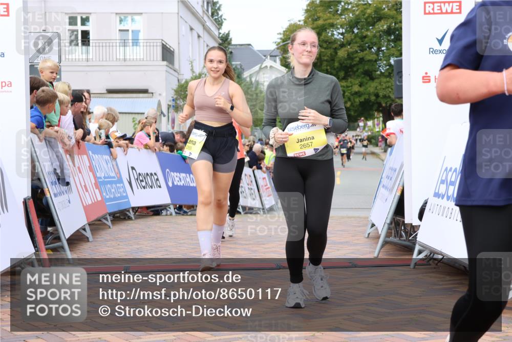 31.08.2025 - 21. Blankeneser Heldenlauf Strokosch-Dieckow http://msf.ph/oto/8650117 31.08.2025 10:38:28 Ziel 2265, 2657, 2038, 2093, 2590 meine-sportfotos.de