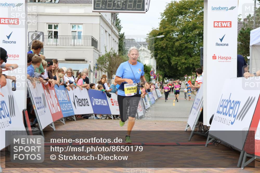 31.08.2025 - 21. Blankeneser Heldenlauf Strokosch-Dieckow http://msf.ph/oto/8650179 31.08.2025 10:37:51 Ziel 2268, 2303 meine-sportfotos.de